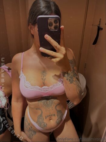 Full leaked Emmirosee private onlyfans photo