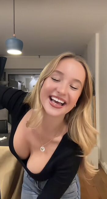Full leaked Polinaarvvv private onlyfans photo